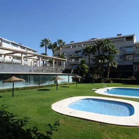 Moderno Piso Con Enorme Terraza Y Piscina Torremolinos